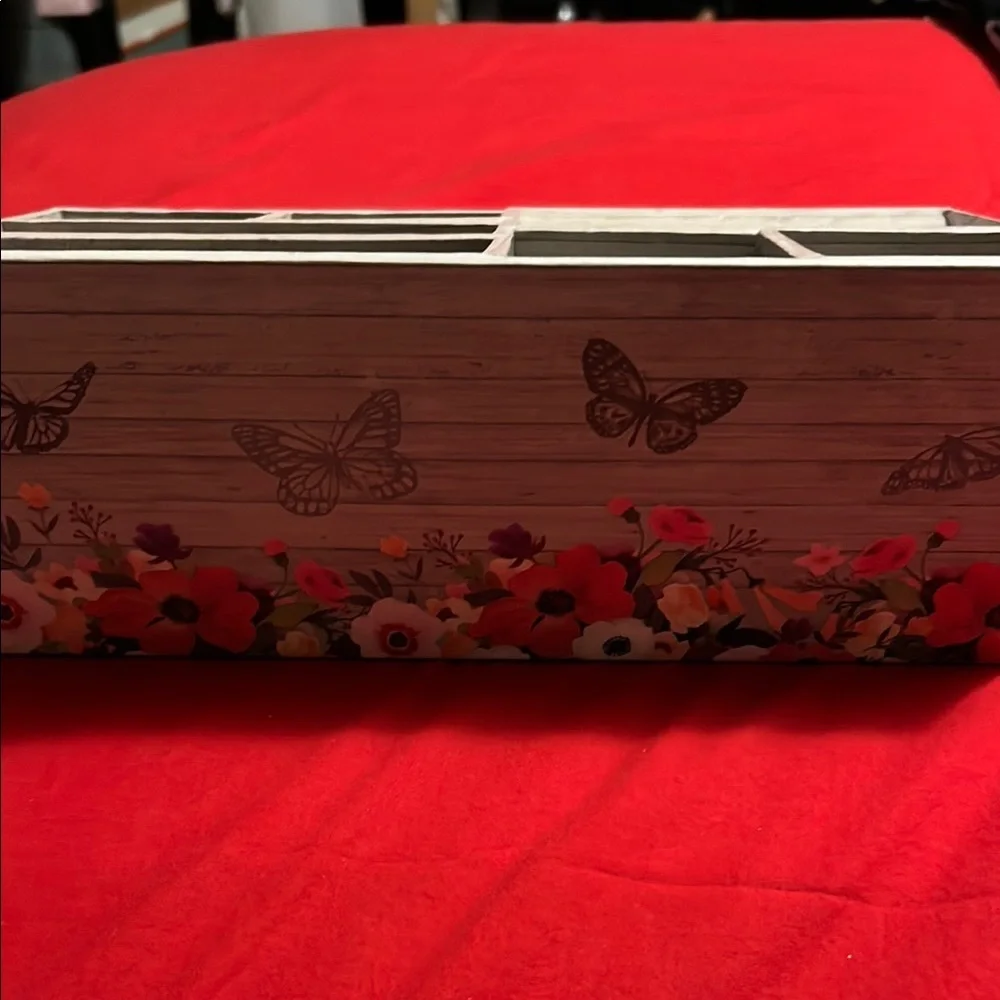 Desk organizer
